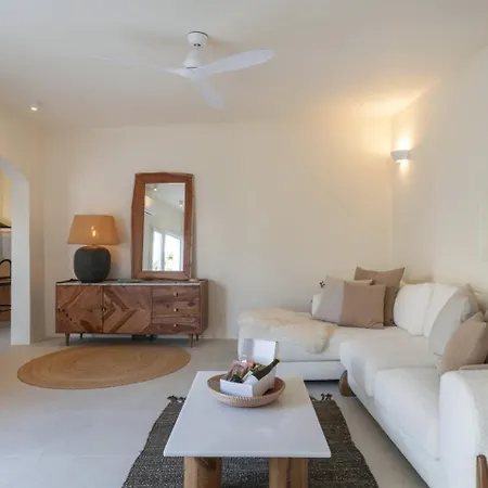 Landsted Yema House - Naoussa Bay Protorgia