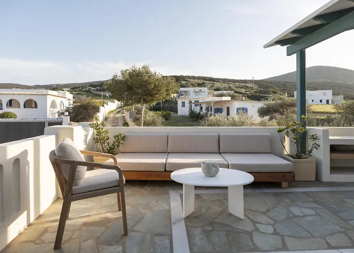 Yema House - Naoussa Bay