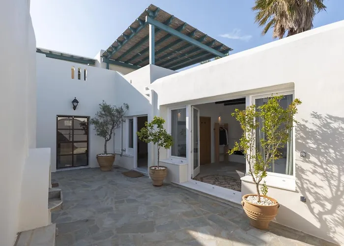 Yema House - Naoussa Bay Landsted