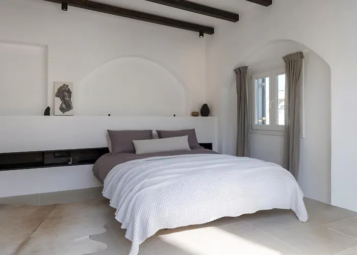 Yema House - Naoussa Bay