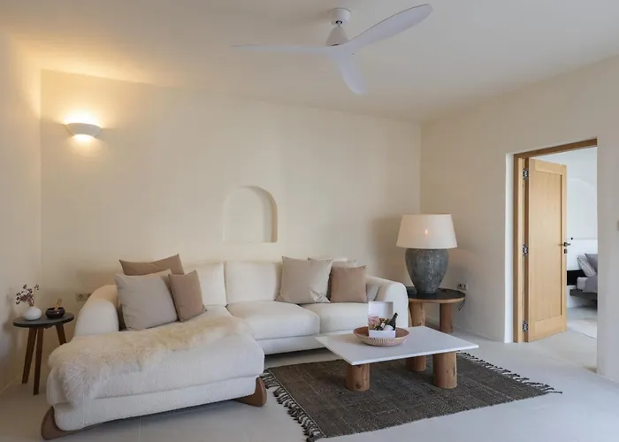 Yema House - Naoussa Bay *